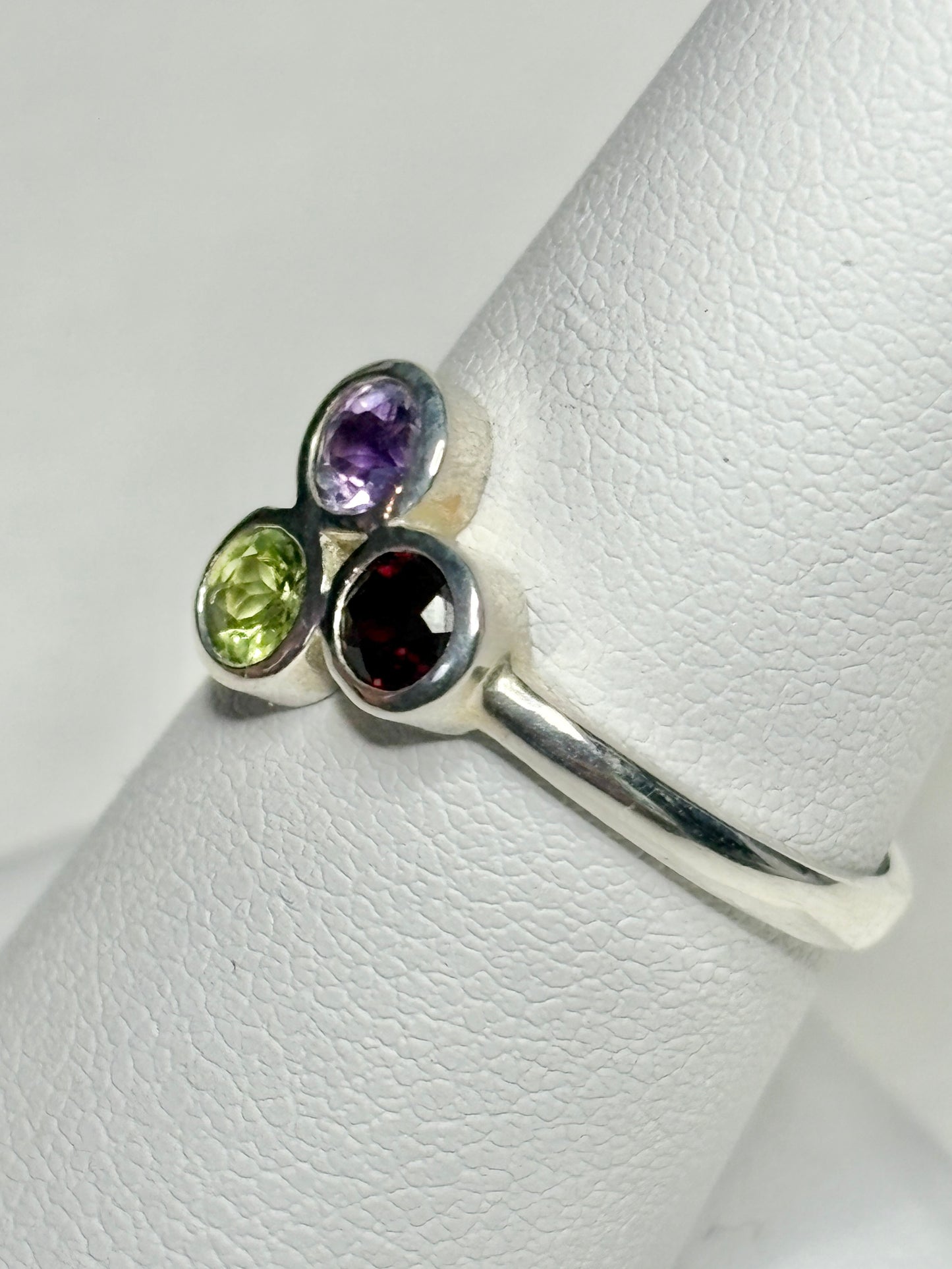 Arizona Gem Trio Amethyst Peridot & Garnet Bezel Set in Sterling Silver size 8