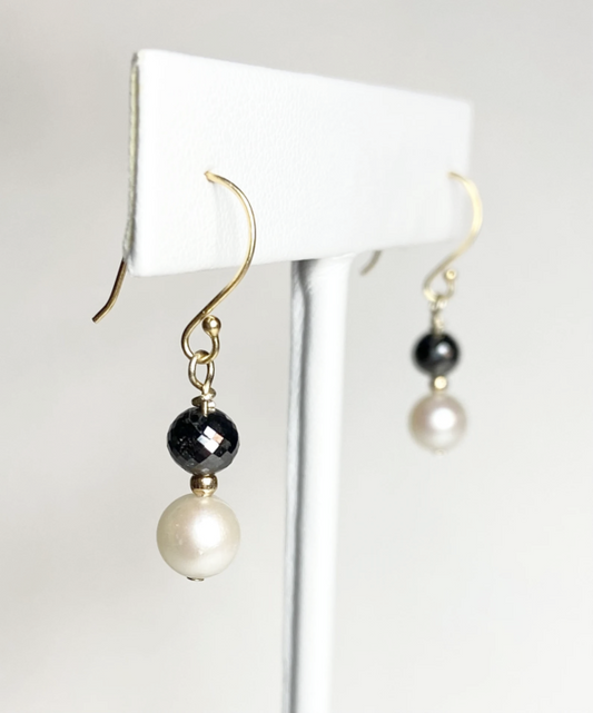 Carbonado Diamonds: Real or Fake