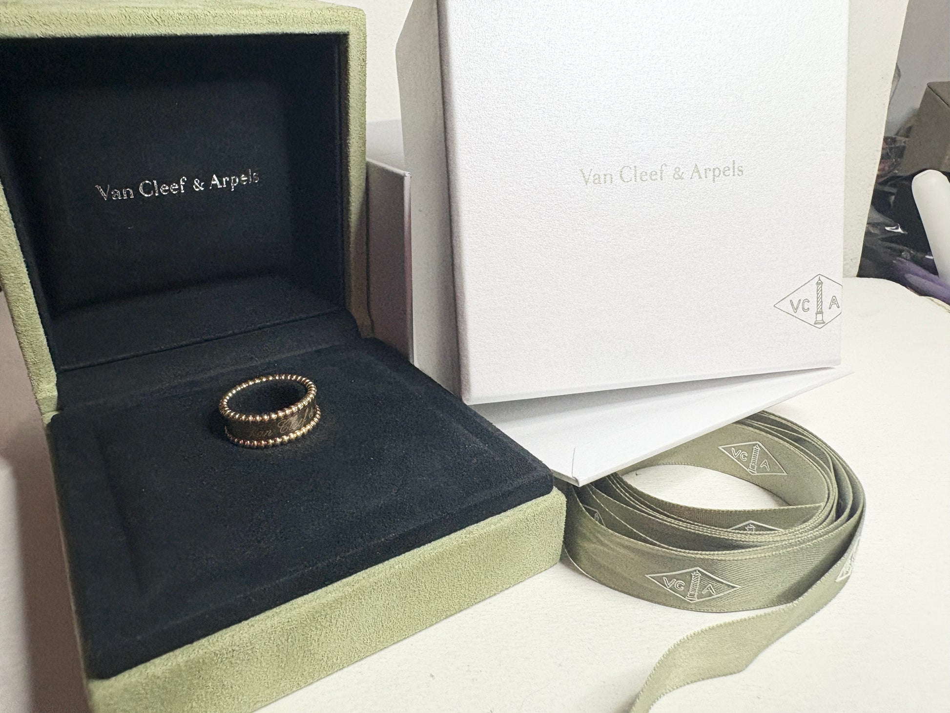 Van Cleef & Arpels Perlee Signature Band ring in 18k gold.