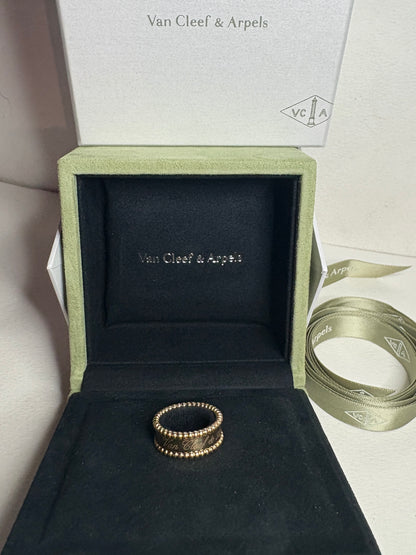 Van Cleef & Arpels Perlee Signature Band Ring in 18k gold.