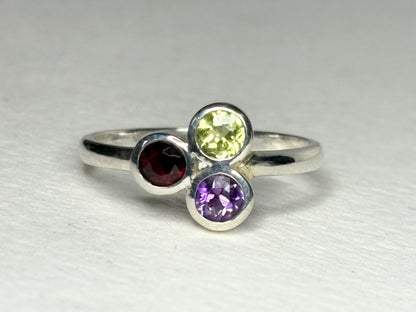 Arizona Gem Trio Amethyst Peridot & Garnet Bezel Set in Sterling Silver size 8