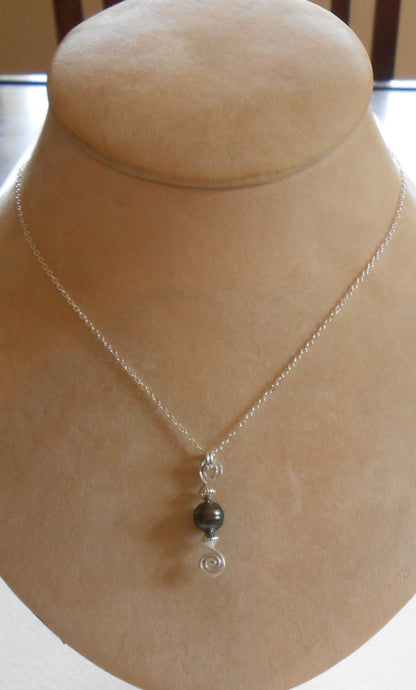 Tahitian pearl on sterling silver wire pendant with sterling silver chain