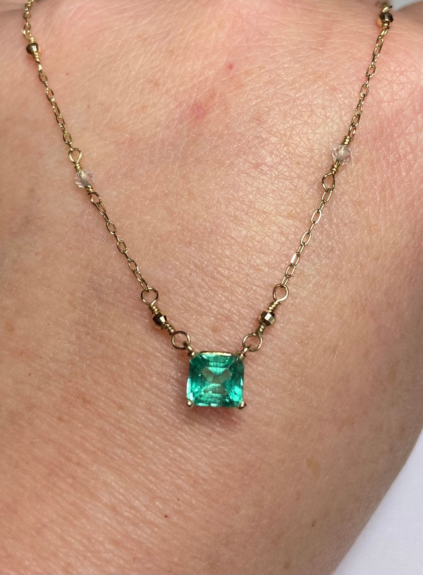 14k Emerald and quartz solid gold necklace choker