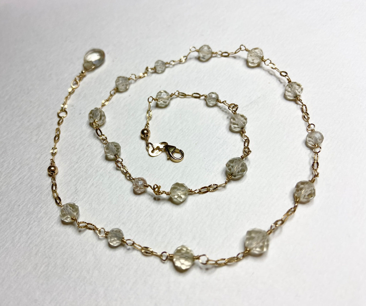 14k yellow gold choker necklace with light yellow Oregon Sunstone beads.