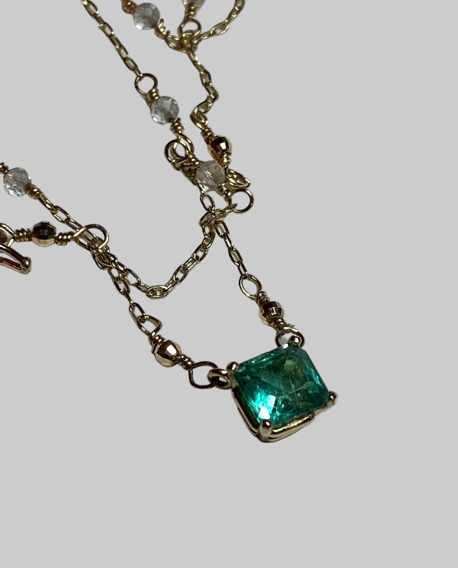14k Emerald and quartz solid gold necklace choker