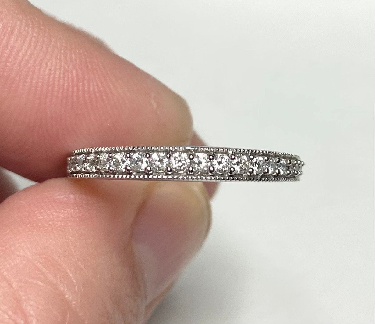 14k white gold diamond pave milgrain band ring size 8.5
