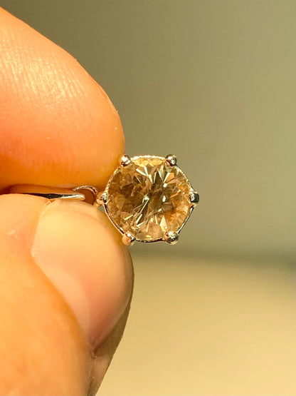 Oregon Sunstone pendant necklace solitaire fancy precision cut