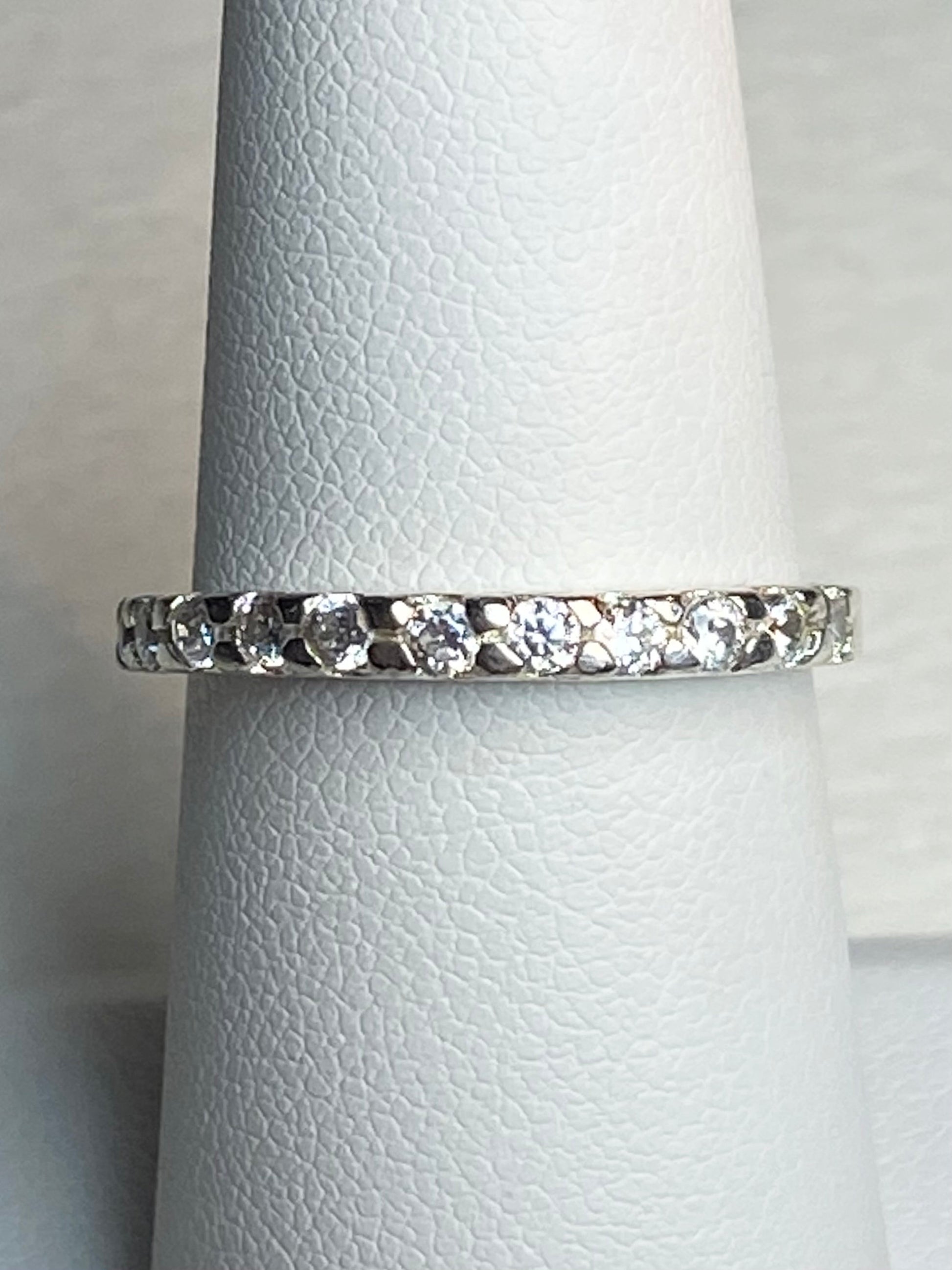 Anniversary stackable band ring with cz crystals size 7