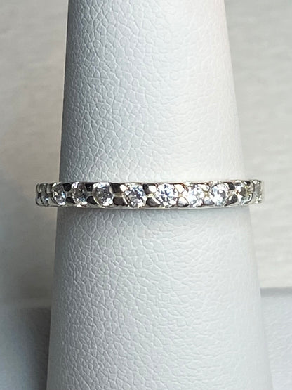 Anniversary stackable band ring with cz crystals size 7