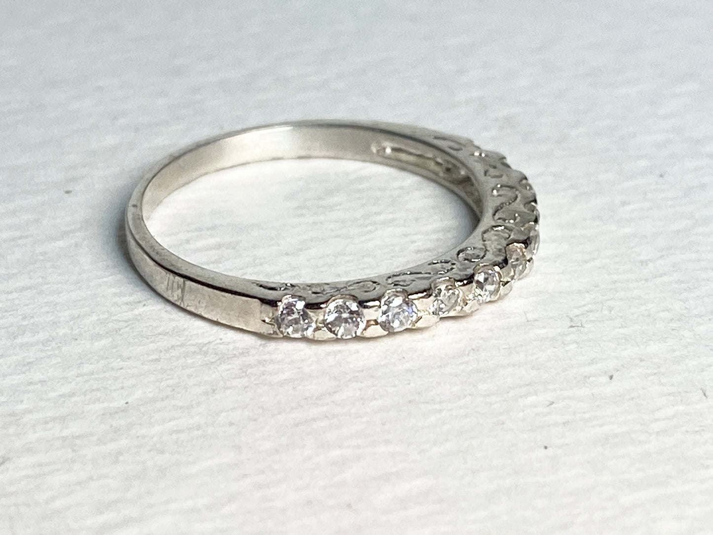 Anniversary stackable band ring with cz crystals size 7