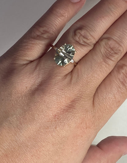 Oval fancy cut prasiolite green quartz and zircon 9k yellow gold ring.