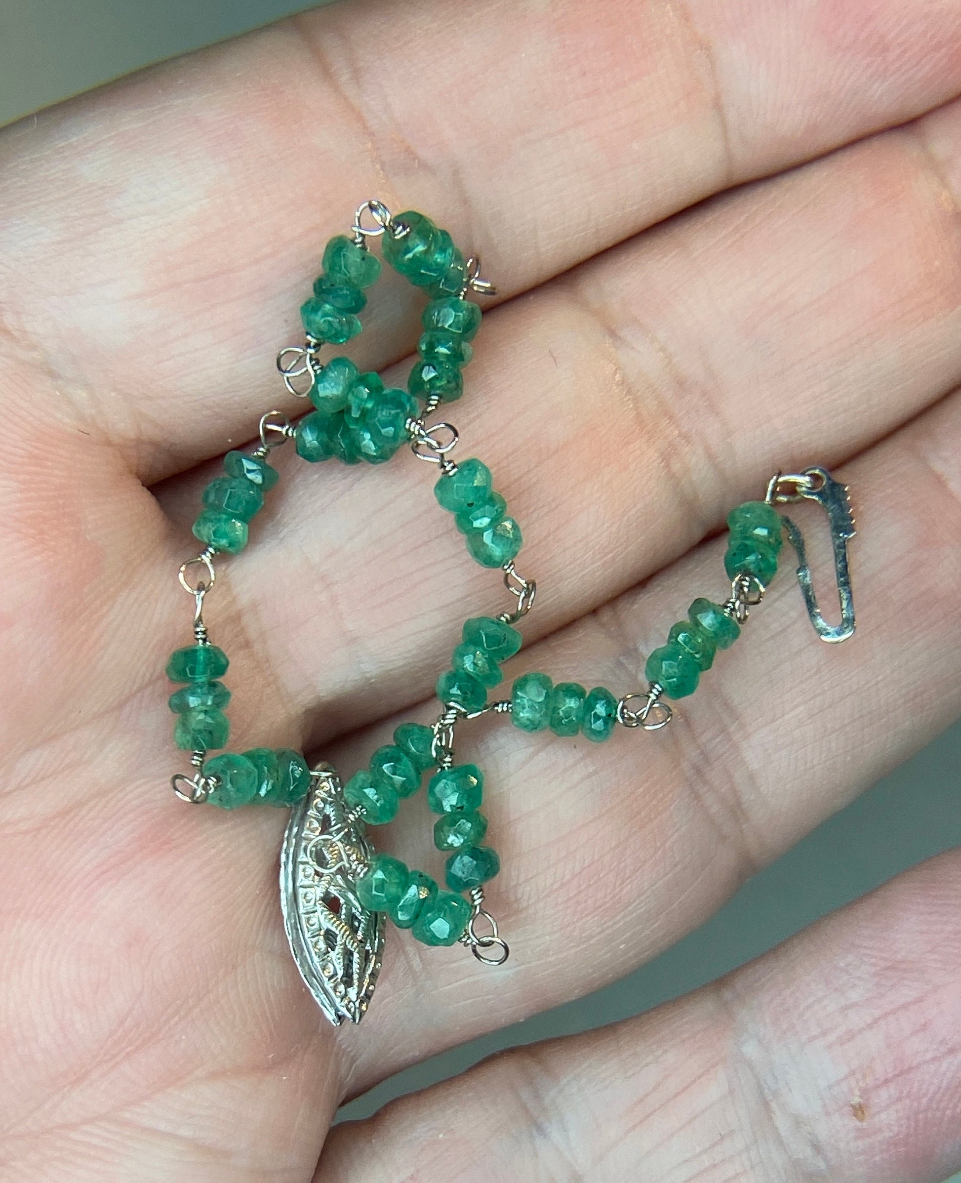 Natural emerald beaded bracelet with a white gold clasp.