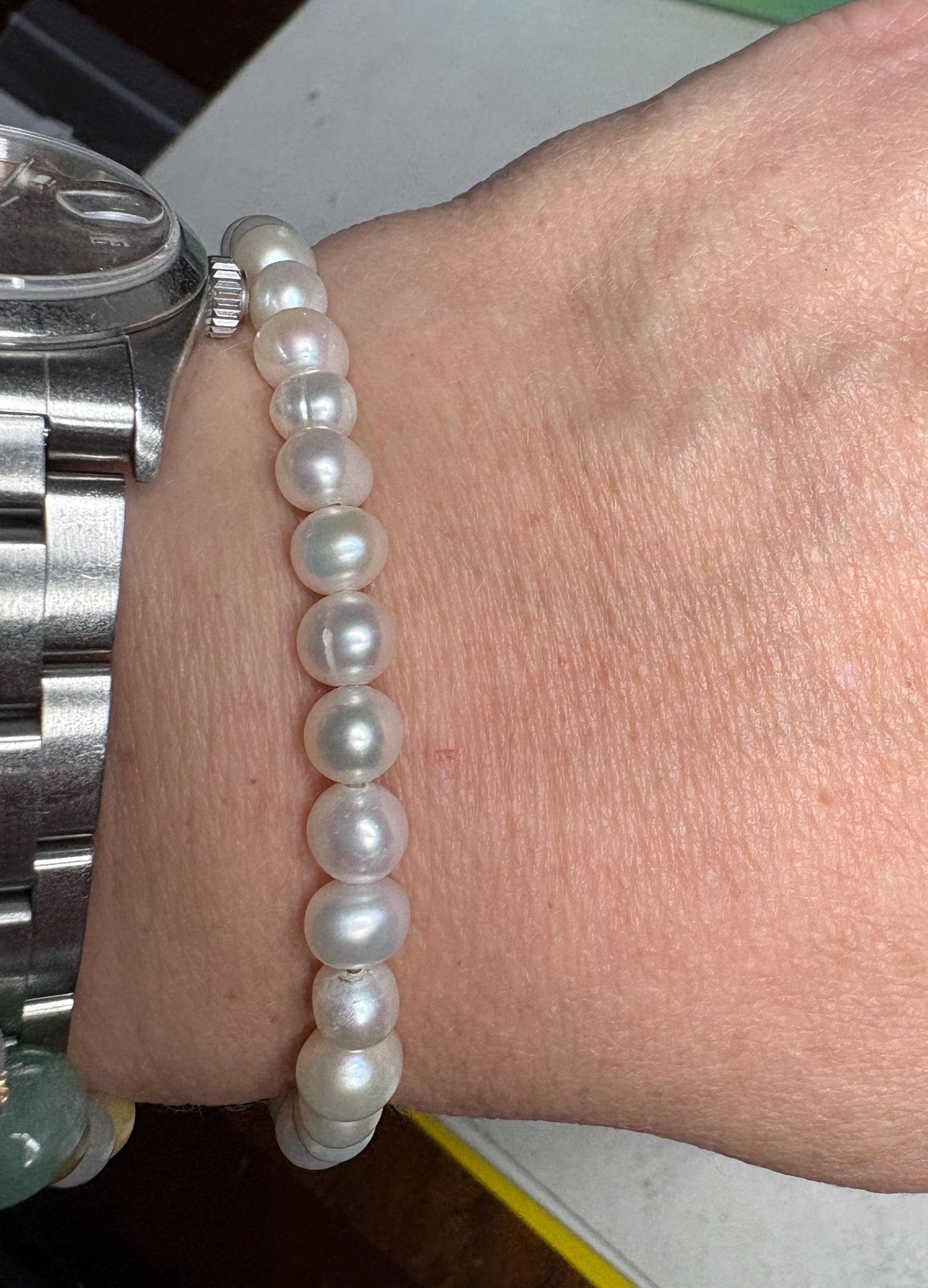 Freshwater cultured pearl stretch bracelet with baroque and potato-shaped pearls.