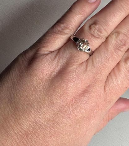 Oregon Sunstone ring with crystals in sterling silver.