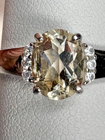 Oregon Sunstone ring with crystals in sterling silver.