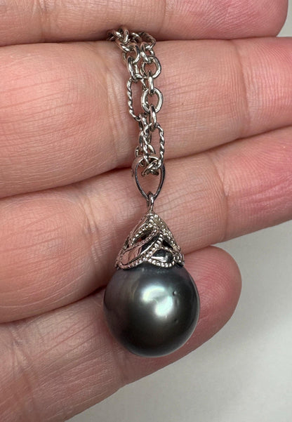 Vintage Tahitian cultured pearl pendant on a James Avery figaro chain.