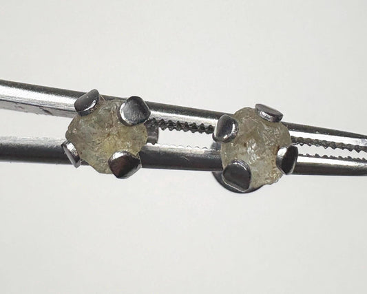 Yellow Natural Rough Matched MONTANA Sapphire Untreated Stud Earrings in Stainless steel