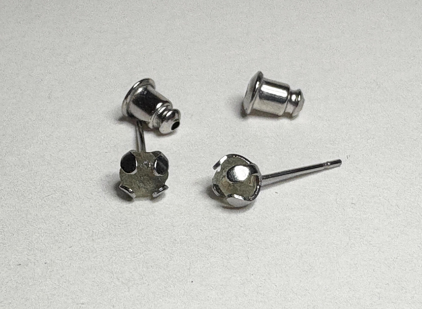 Yellow Natural Rough Matched MONTANA Sapphire Untreated Stud Earrings in Stainless steel