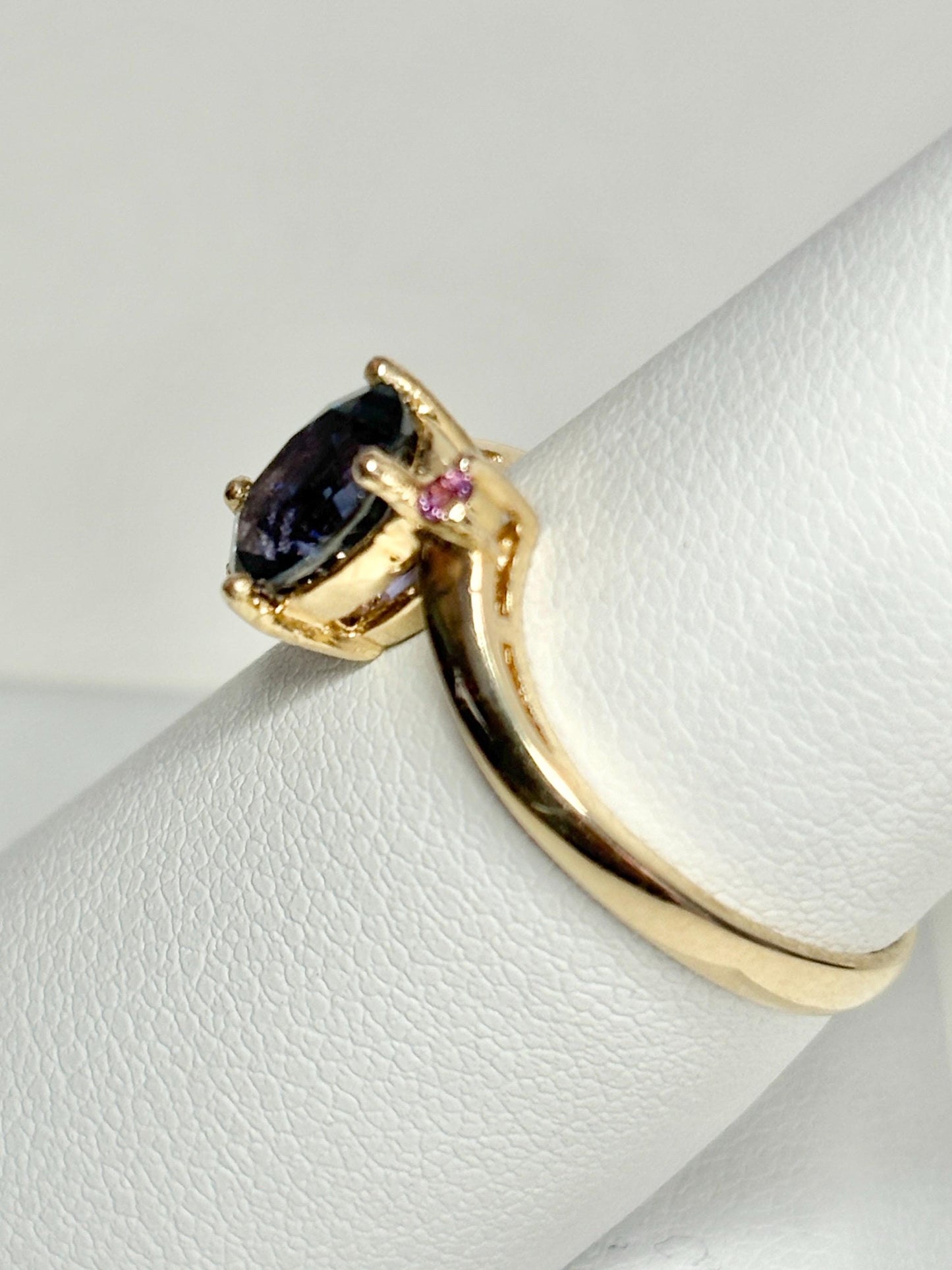 Untreated Umba Color Change Sapphire and Rhodolite Garnet Bypass Ring Solid 14k Gold size 8