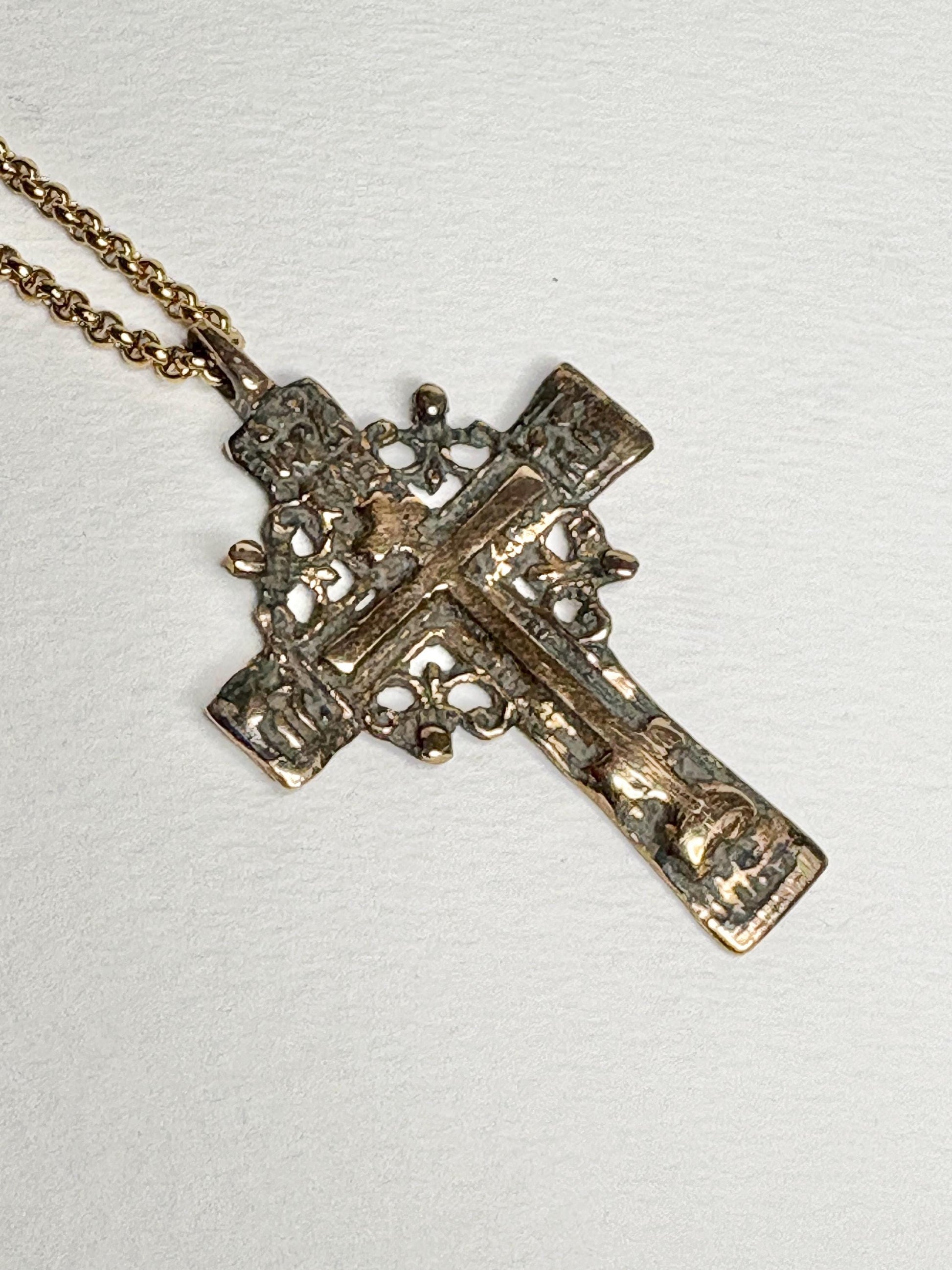 Large ancient Russian Orthodox bronze cross pendant necklace on an 18" chain.