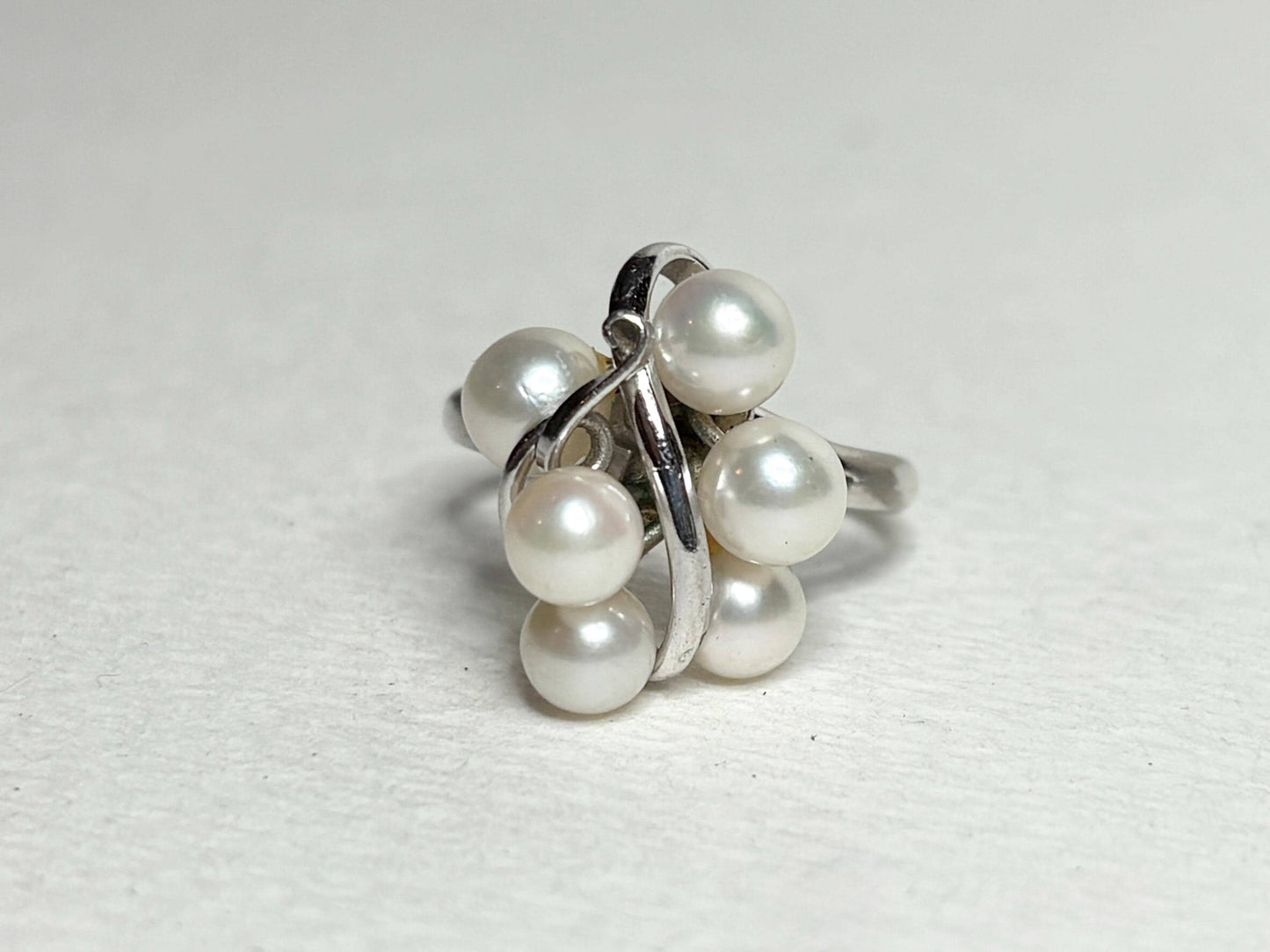 Retro sterling silver ring with six Akoya cultured pearls.