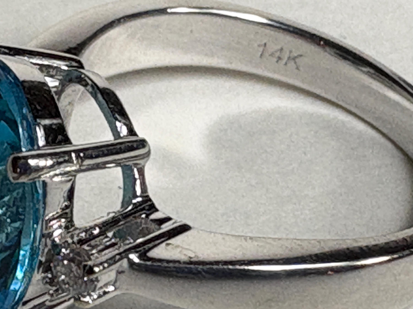 Swiss Blue Topaz and Diamond ring in Solid 14k White Gold size 7 - NewLifeJewelryVault