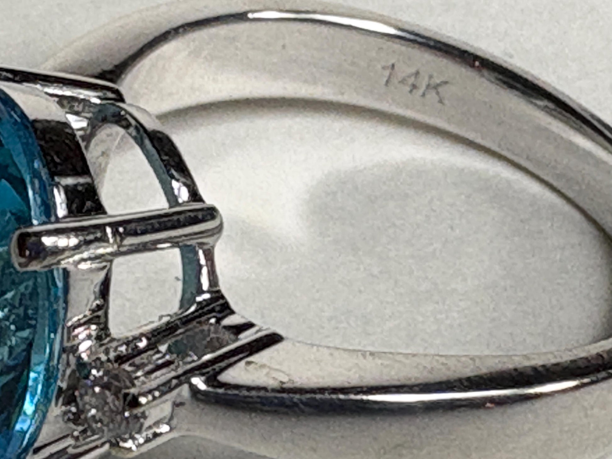 Swiss Blue Topaz and Diamond ring in Solid 14k White Gold size 7 - NewLifeJewelryVault