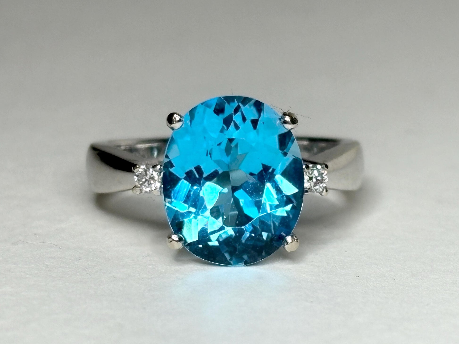 Swiss Blue Topaz and Diamond ring in Solid 14k White Gold size 7 - NewLifeJewelryVault