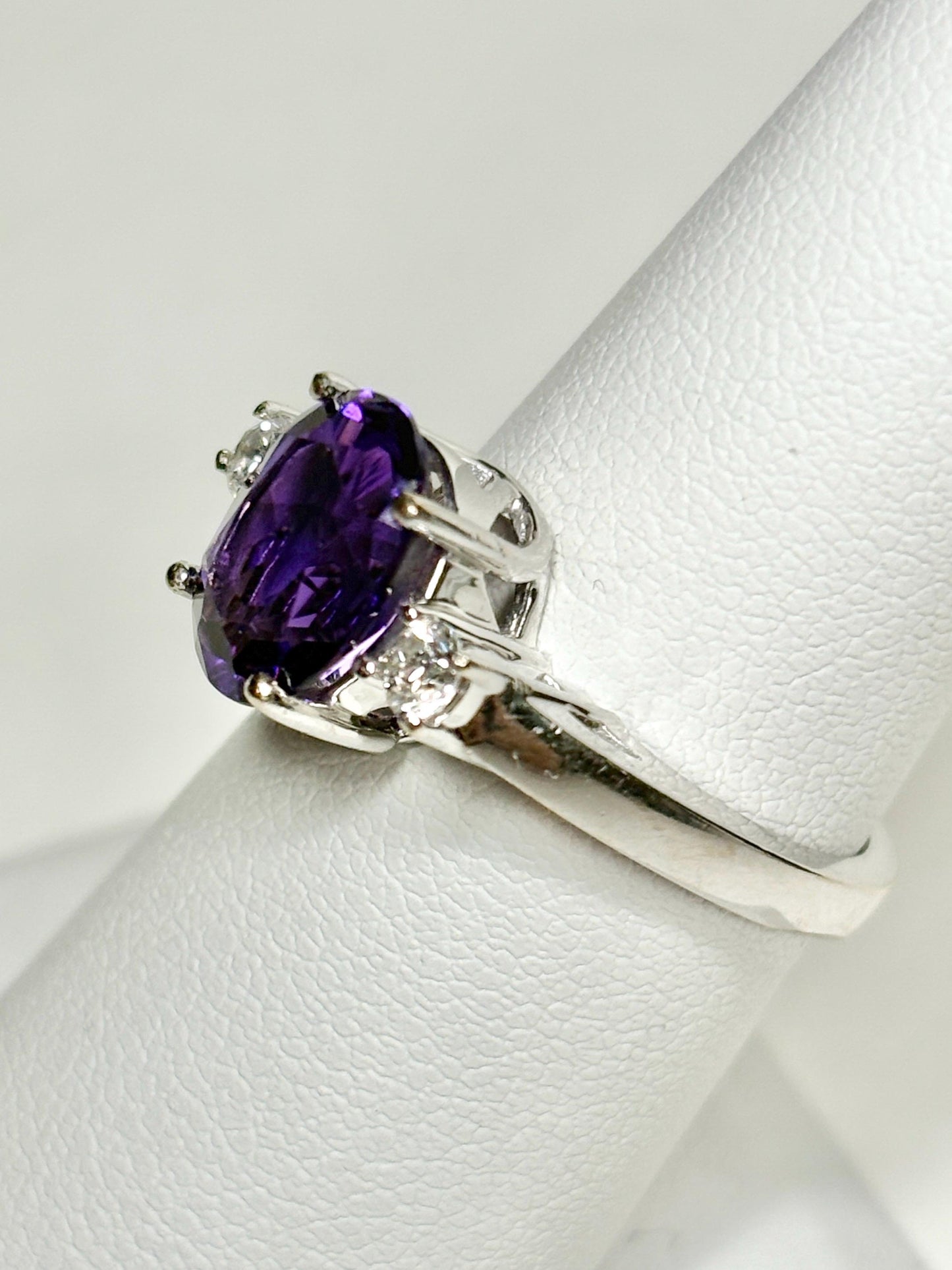 Amethyst and Diamond Ring Solid 18k White Gold Ring size 6.75