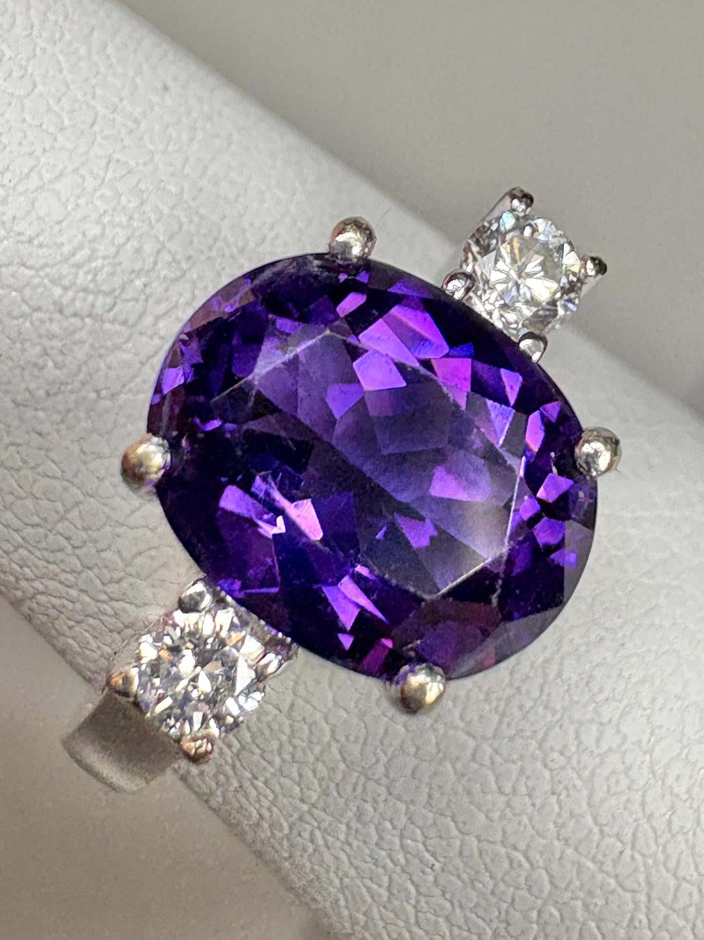Amethyst and Diamond Ring Solid 18k White Gold Ring size 6.75