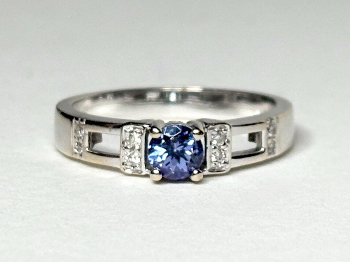 LeVian Tanzanite and Diamond Band Ring in Solid 18k White Gold size 7 - NewLifeJewelryVault