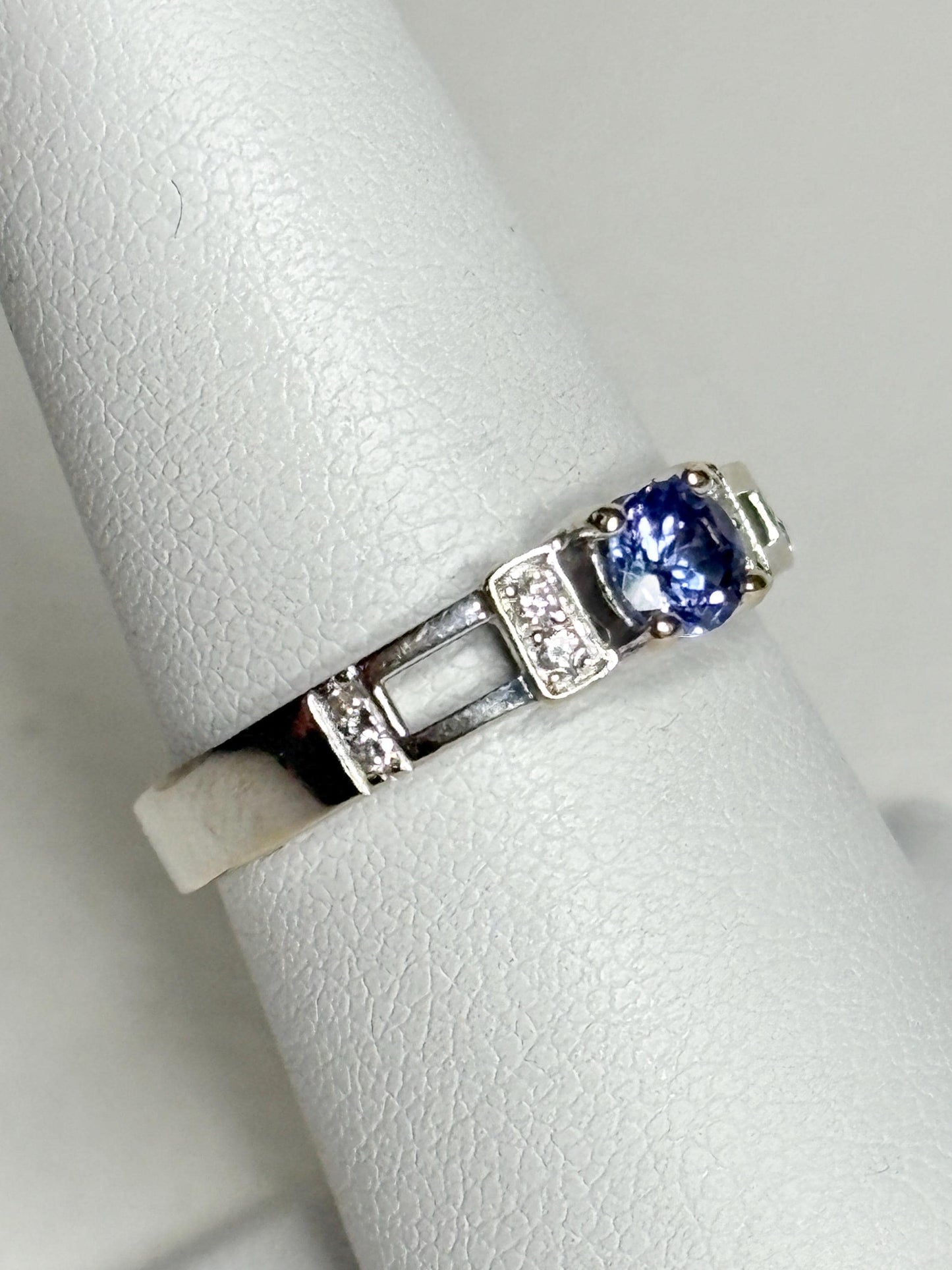 LeVian Tanzanite and Diamond Band Ring in Solid 18k White Gold size 7 - NewLifeJewelryVault