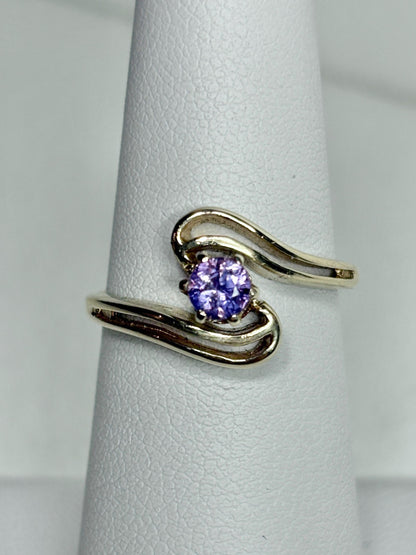 Natural Purple Sapphire Solitaire Bypass Style Ring Solid 14k Gold size 6.5 - NewLifeJewelryVault