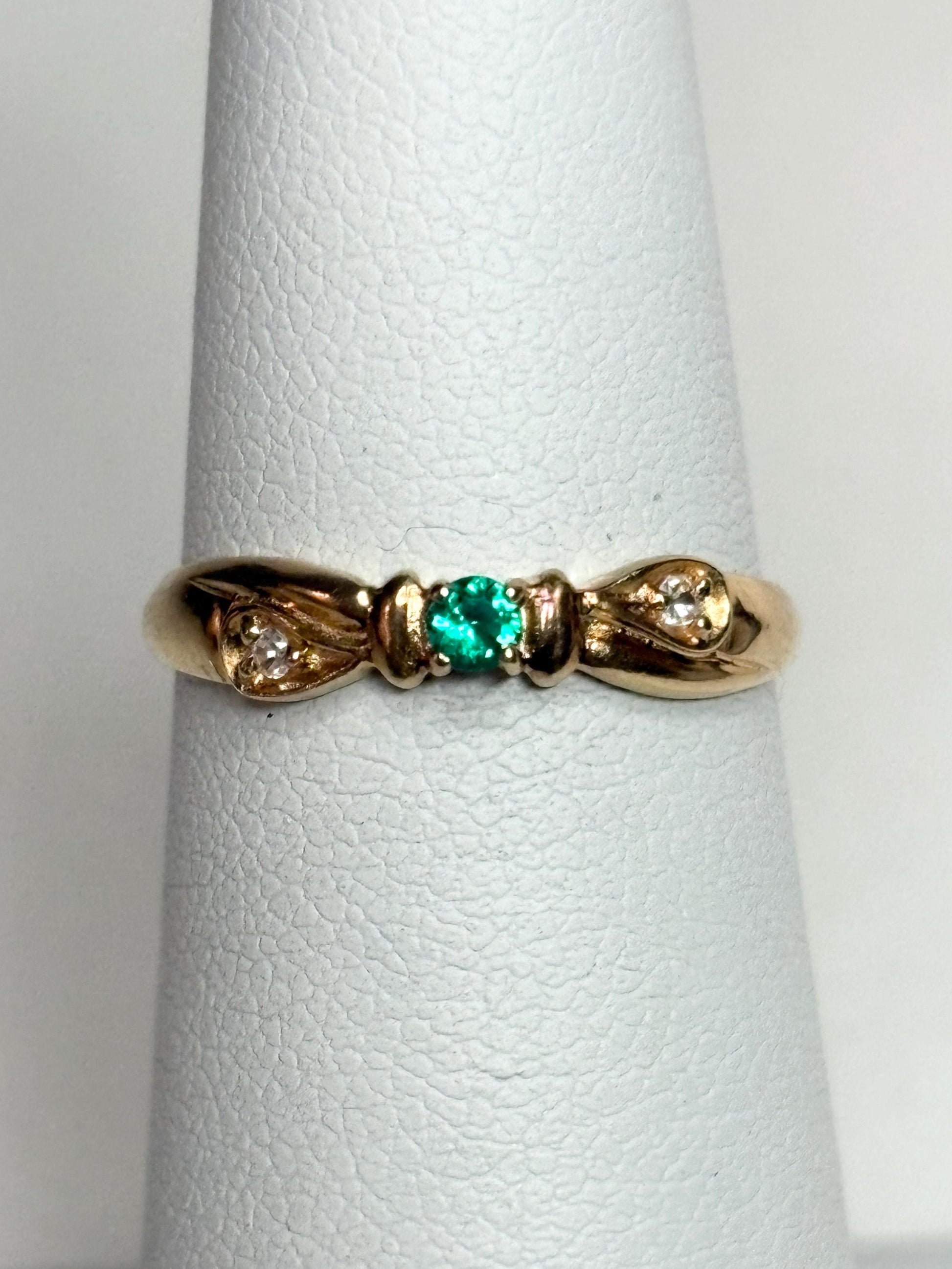 Dainty Emerald Colored Stone Band Ring Solid 18k Gold size 5 - NewLifeJewelryVault