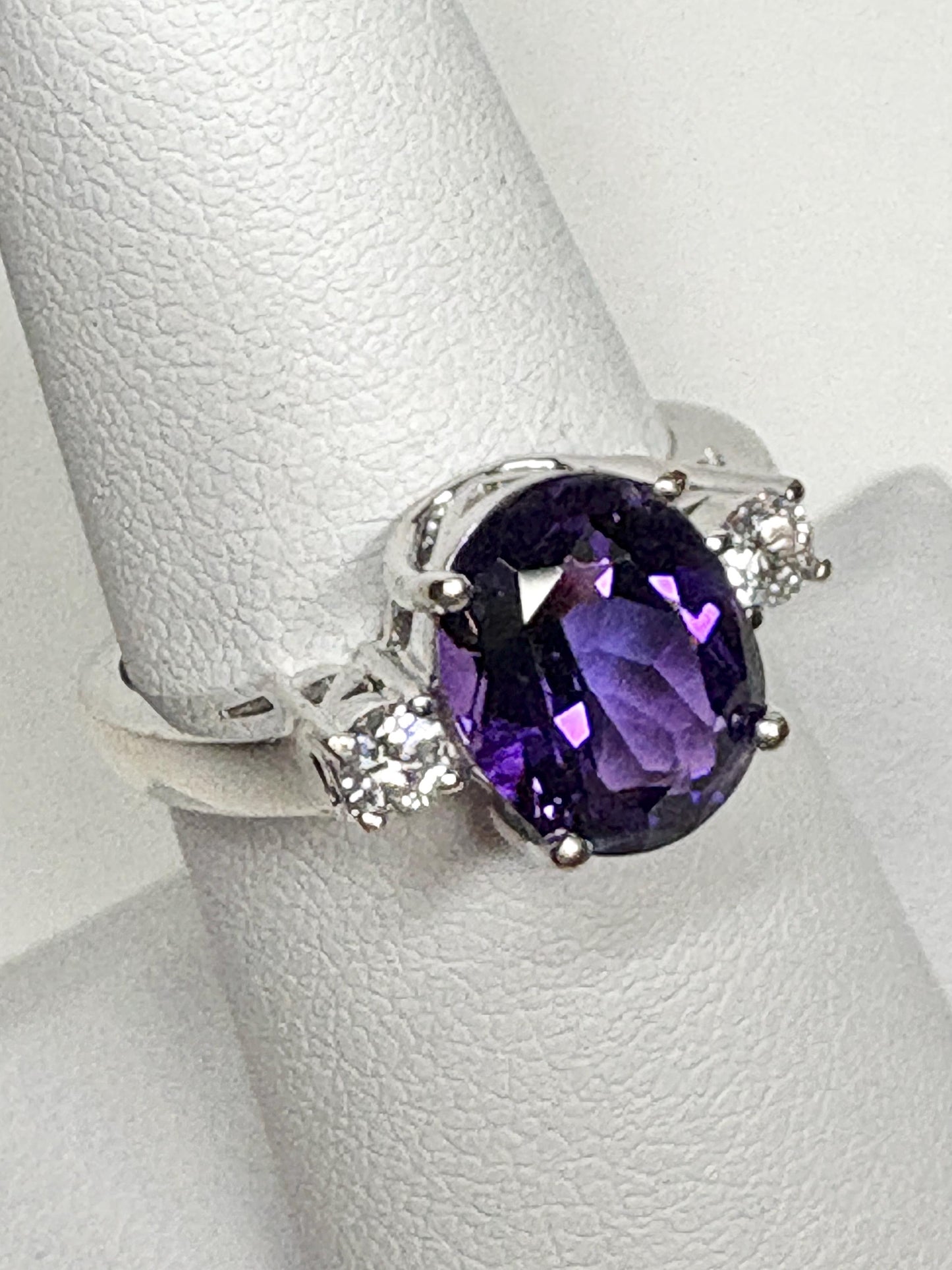 Amethyst and Diamond Ring Solid 18k White Gold Ring size 6.75