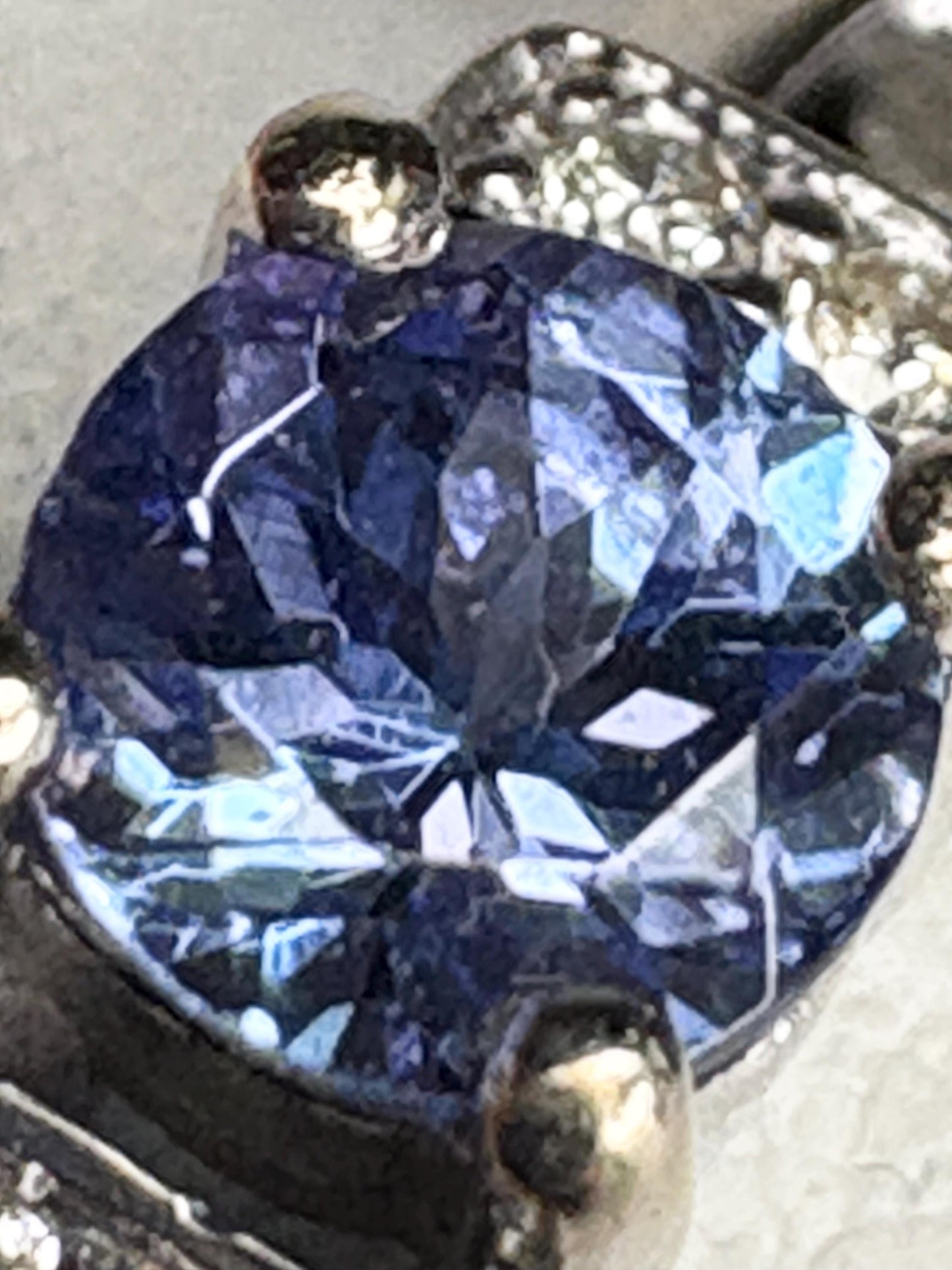 LeVian Tanzanite and Diamond Band Ring in Solid 18k White Gold size 7 - NewLifeJewelryVault