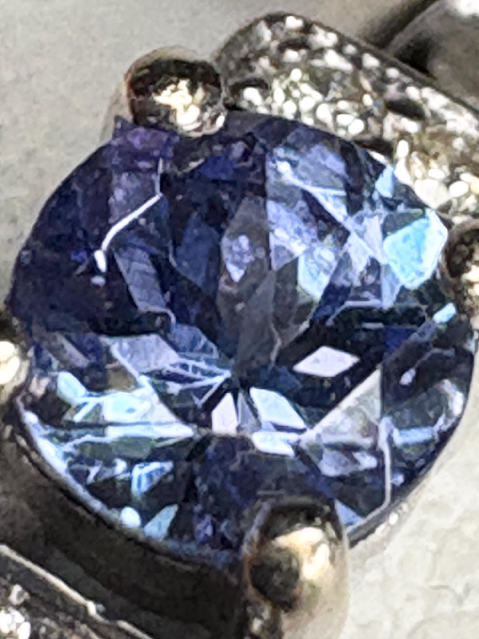 LeVian Tanzanite and Diamond Band Ring in Solid 18k White Gold size 7 - NewLifeJewelryVault