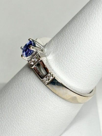 LeVian Tanzanite and Diamond Band Ring in Solid 18k White Gold size 7 - NewLifeJewelryVault