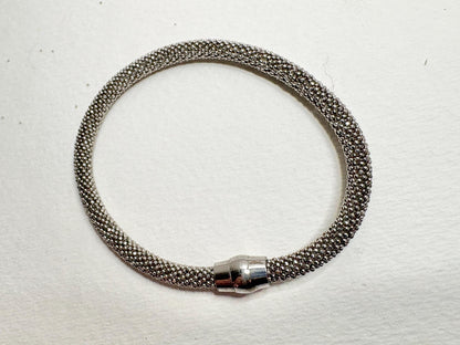 Sterling Silver Flexible Bracelet with Magnetic Clasp 7.5" - NewLifeJewelryVault