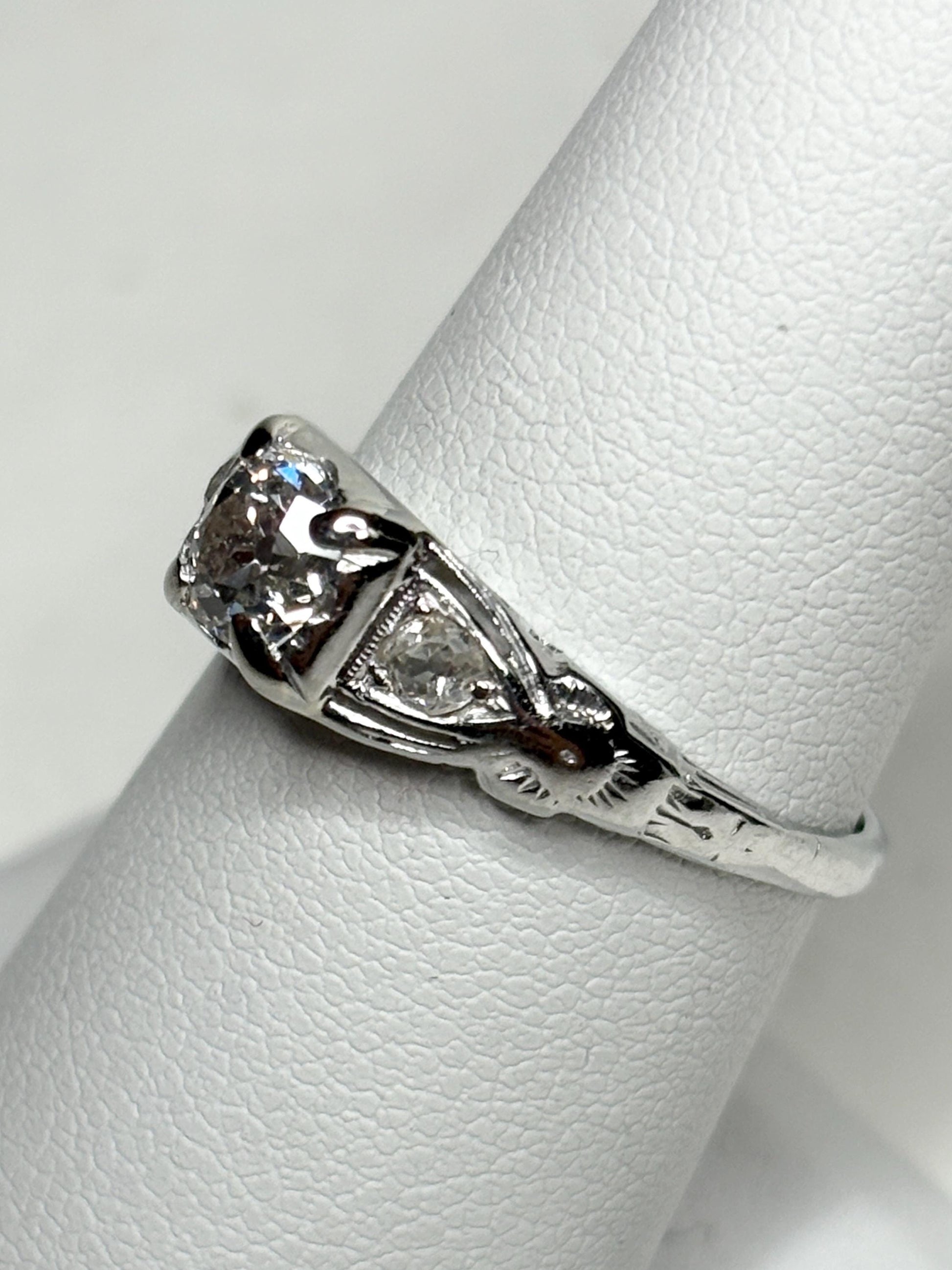 Art Deco Old Miner's Cut Diamond Trilogy Ring in Solid 18k White Gold size 7.25 - NewLifeJewelryVault