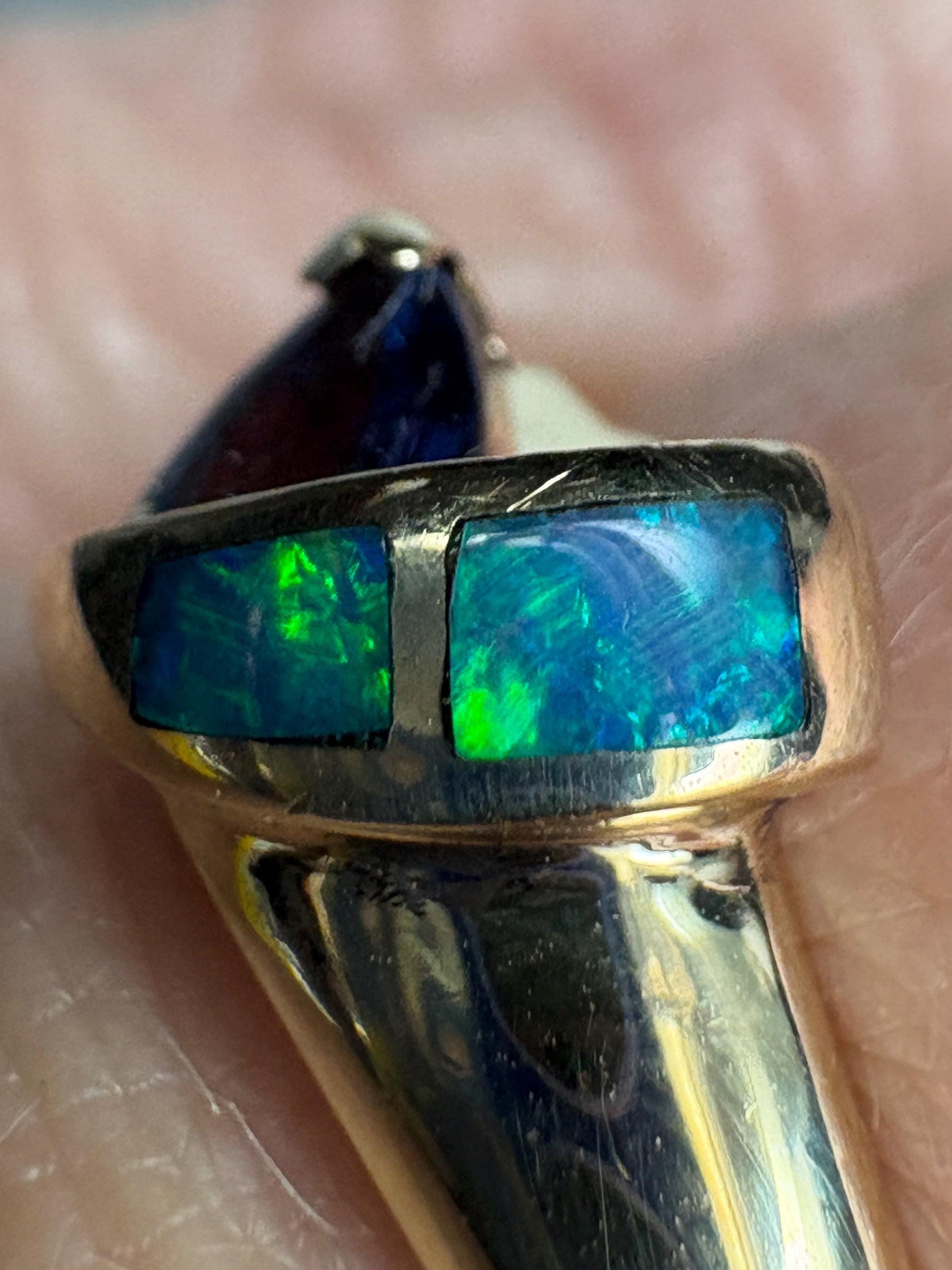 Trillion Tanzanite and Australian Opal Inlayed Band Ring Solid 14k Gold size 7.25 - NewLifeJewelryVault