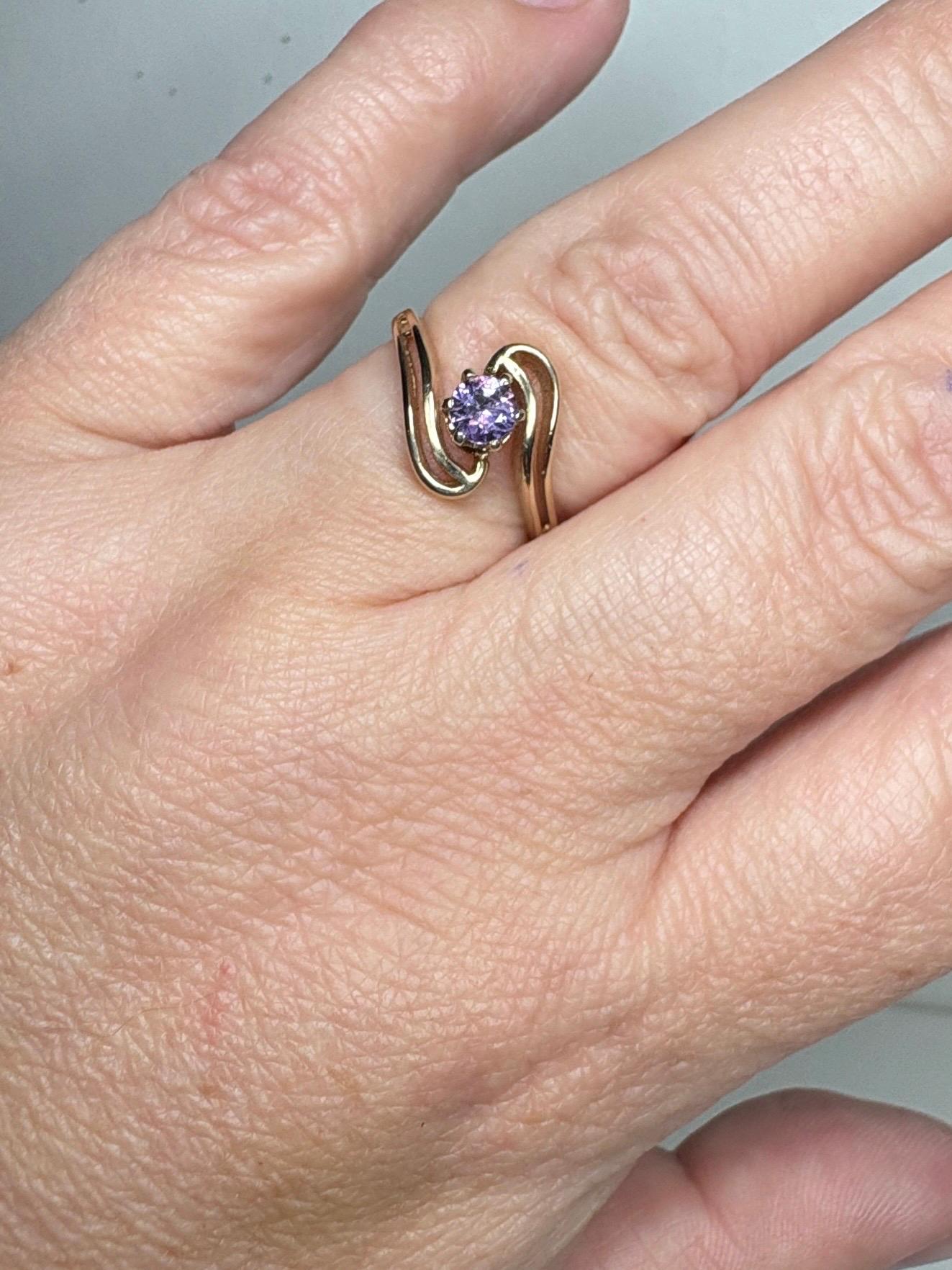 Natural Purple Sapphire Solitaire Bypass Style Ring Solid 14k Gold size 6.5 - NewLifeJewelryVault