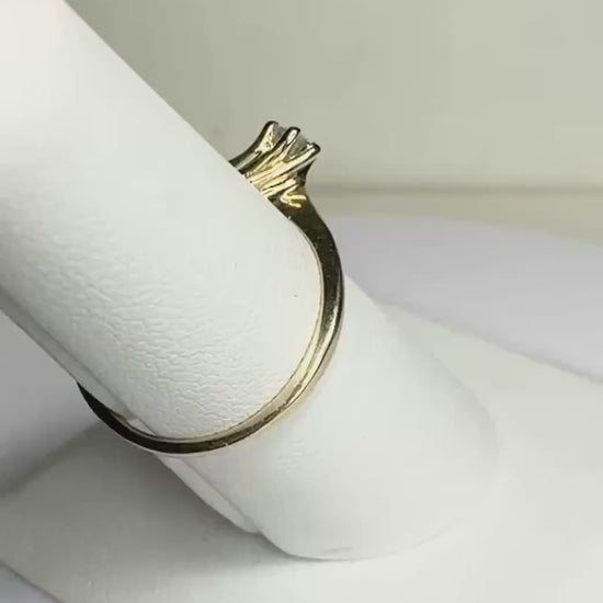 Natural Diamond Solitaire Ring Twist Design in Solid 14k Gold .15ct size 5.25