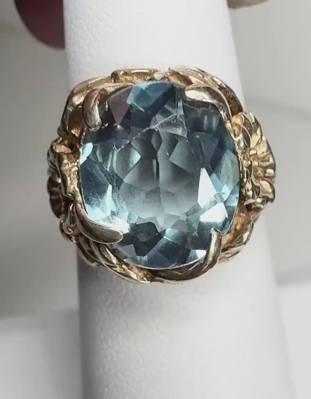 Large Mid-Century Color Shift Blueish Synthetic Spinel Floral Ring in Solid 10k Gold size 6