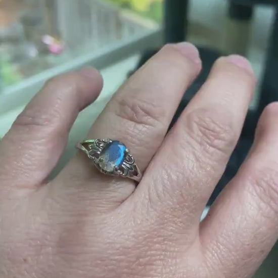 Blue flash labradorite fleur de lis sterling silver ring size 7