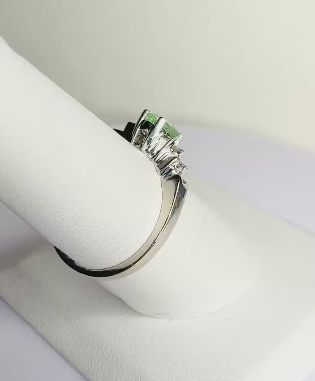 Natural Green Paraiba Cuprian Mozambique Tourmaline and Diamond Ring in Solid 14k White Gold size 6.5