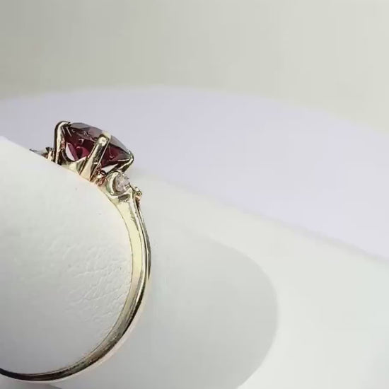Vintage Merlot Garnet and Diamond Ring Solid 10k Gold Ring size 5.25