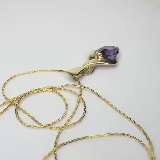 Vintage Amethyst Pendant Necklace in Solid 9k Gold British Hallmarked 18"