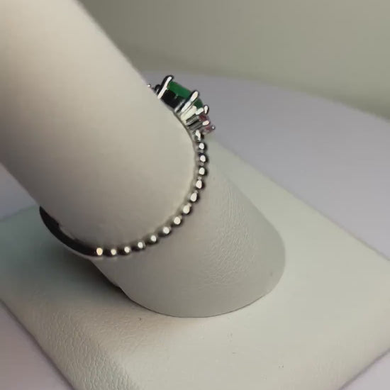 Natural Columbian EMERALD and Utah BIXBITE ring size 7