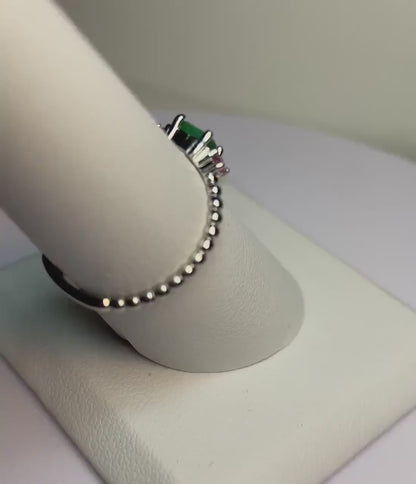 Natural Columbian EMERALD and Utah BIXBITE ring size 7